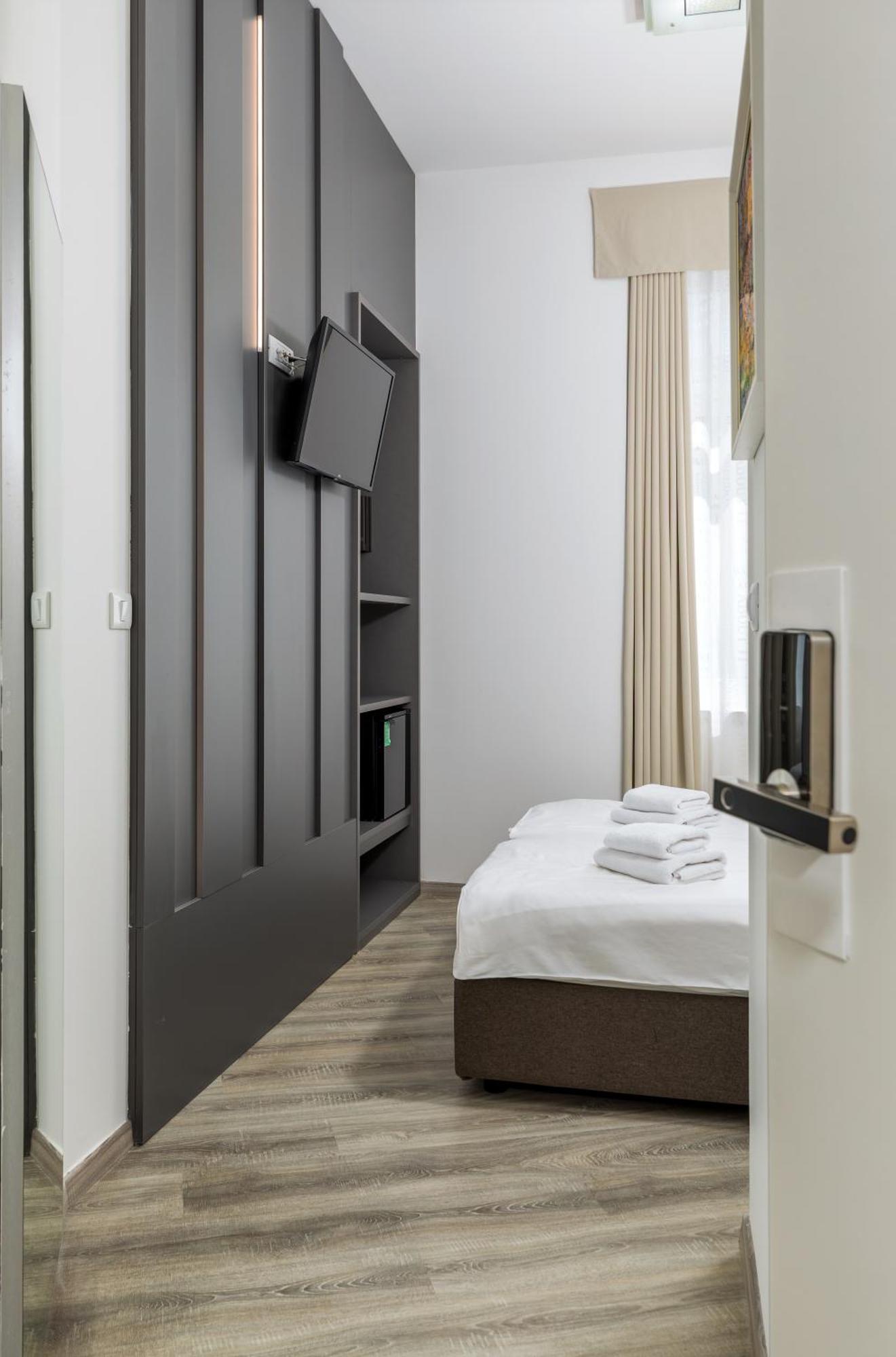 Boutique Suites Joyce พูลา ภายนอก รูปภาพ