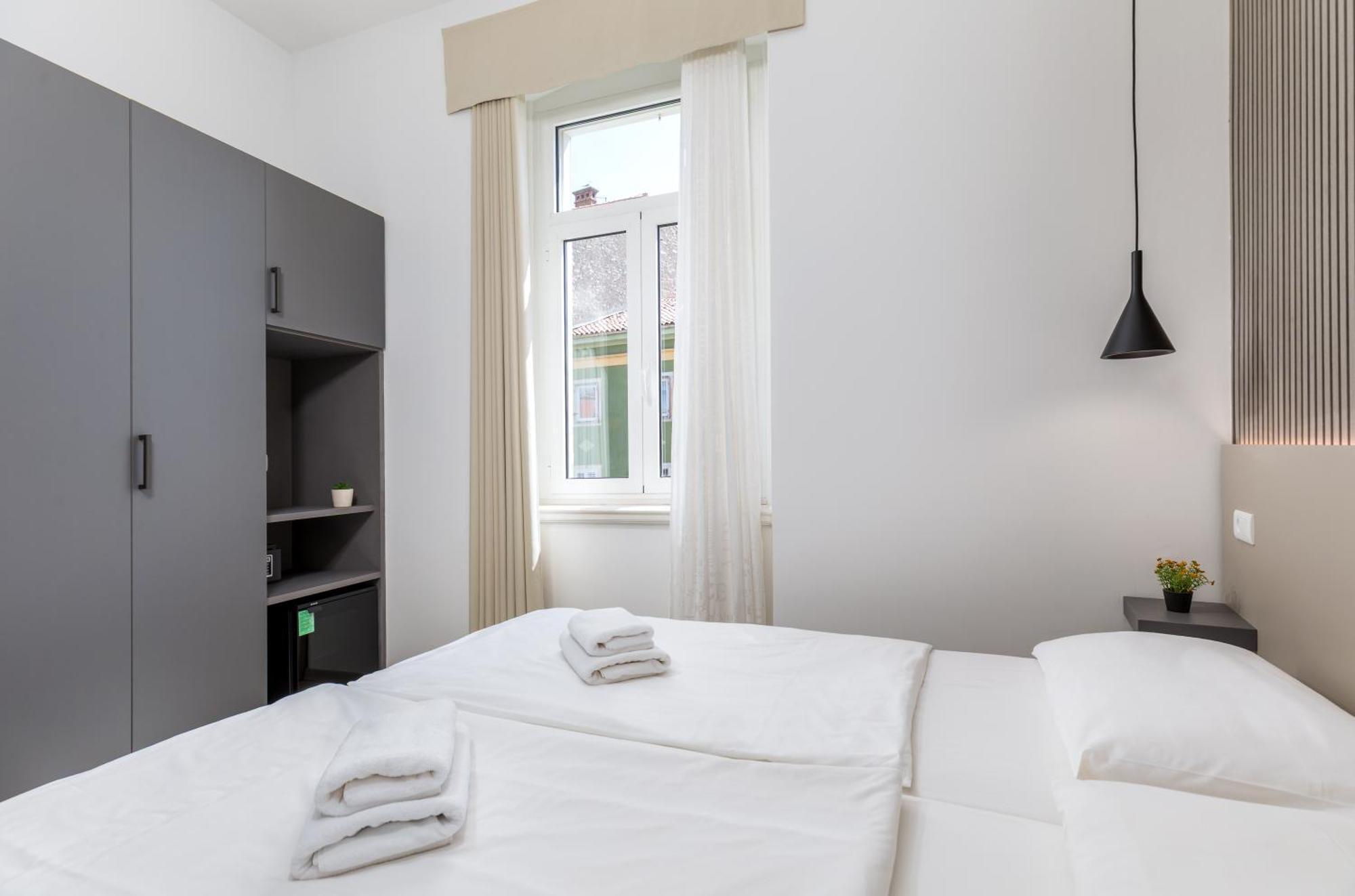 Boutique Suites Joyce พูลา ภายนอก รูปภาพ