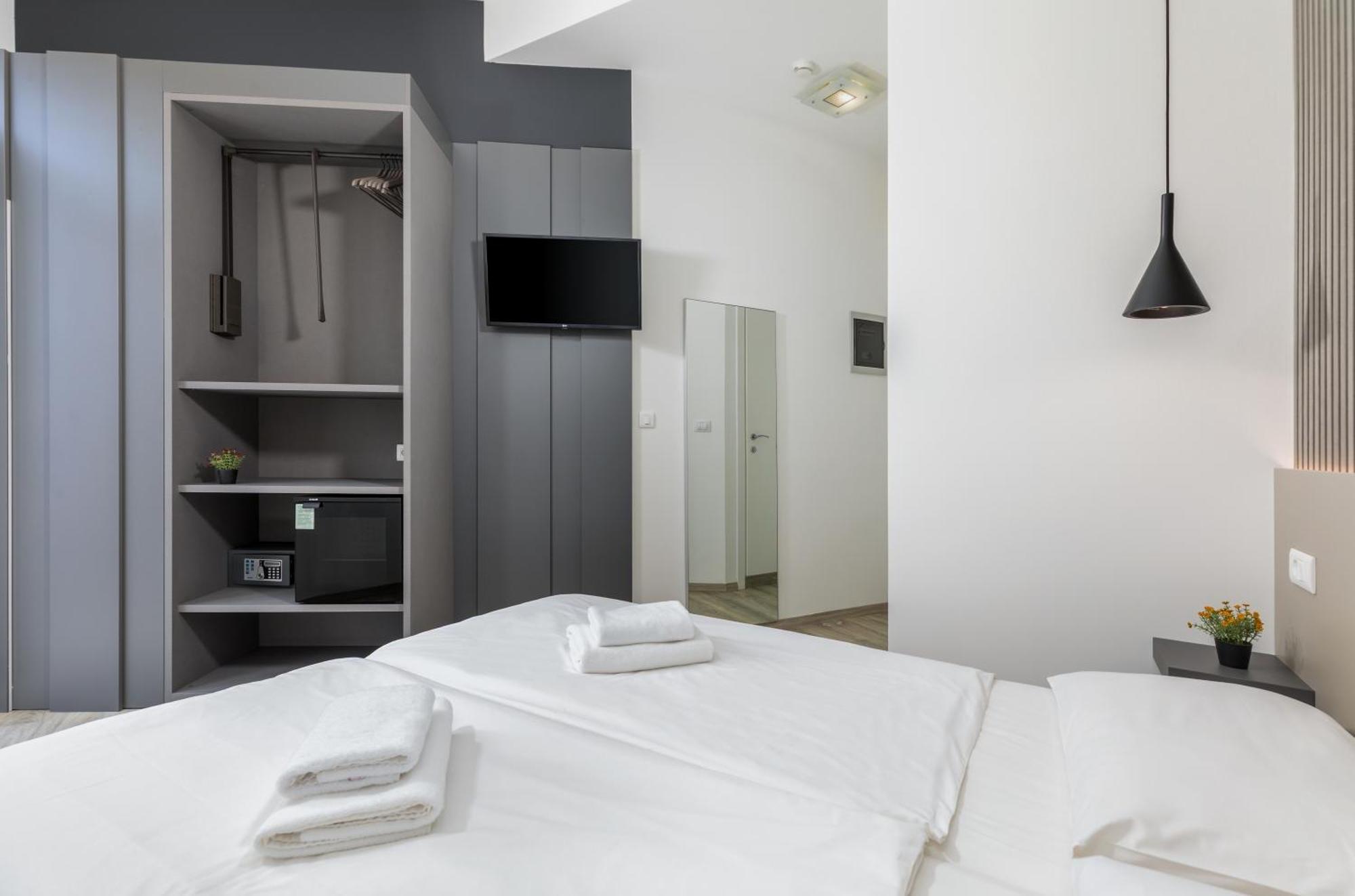 Boutique Suites Joyce พูลา ภายนอก รูปภาพ